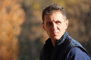 口臭の悩みを持つ中年層におすすめの解決方法は？