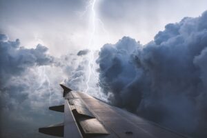 中年の口臭が治らないと感じたときの相談先は？